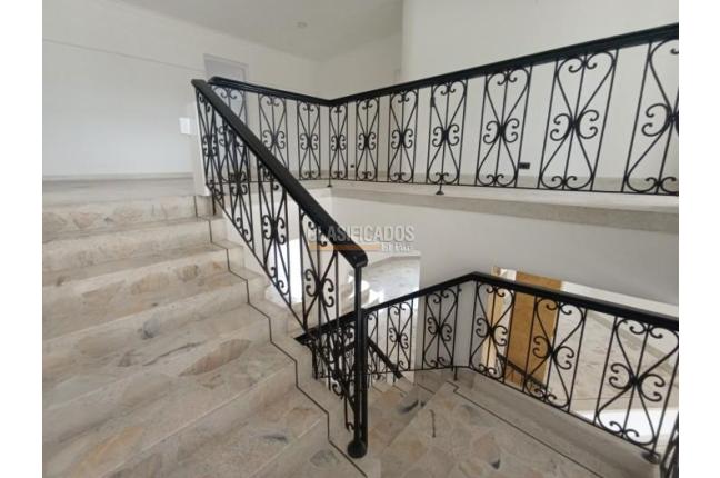 Casas, Venta, Yumbo - $4.300.000.000