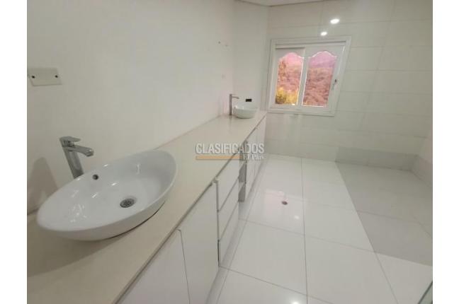 Casas, Venta, Yumbo - $4.300.000.000