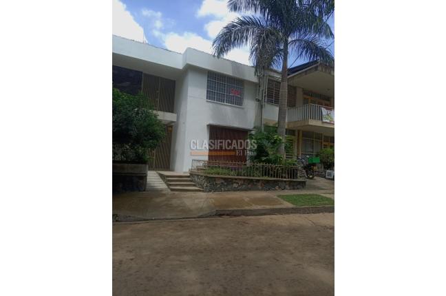 Casas, Venta en Santa Mónica Residencial