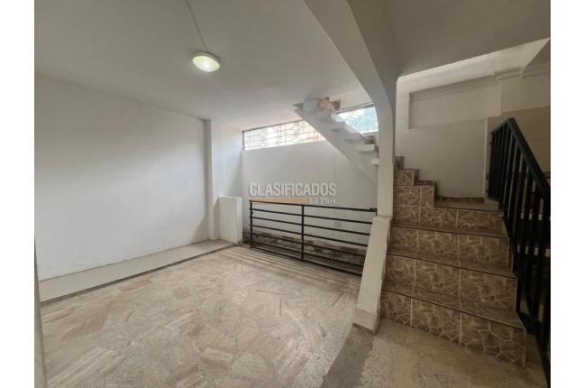 Casas, Alquiler, Capri - $3.500.000