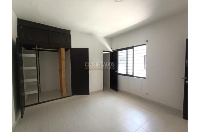 Locales y Bodegas, Alquiler, La Flora - $5.500.000