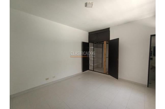 Locales y Bodegas, Alquiler, La Flora - $5.500.000