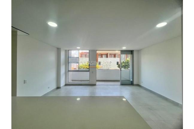 Apartamentos, Venta en Valle del Lili