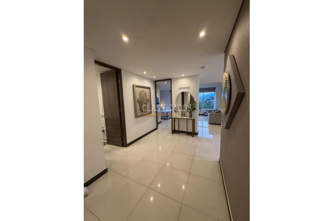 Apartamentos, Venta, Cristales - $925.000.000