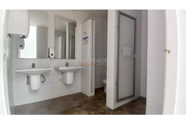 Locales y Bodegas, Alquiler, El Bosque - $14.000.000