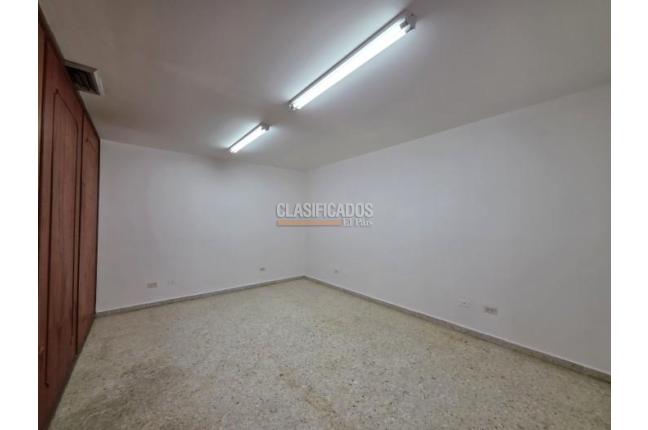 Oficinas y Consultorios, Alquiler, Granada - $3.000.000