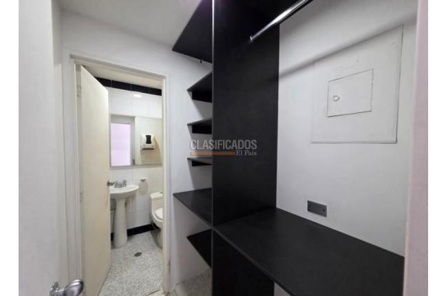 Locales y Bodegas, Alquiler, Granada - $6.000.000