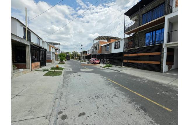 Casas, Alquiler en Palmira