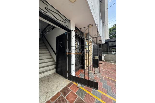 Casas, Alquiler, Versalles - $3.100.000