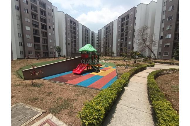 Apartamentos, Alquiler, Ciudad Pacifica - $1.400.000