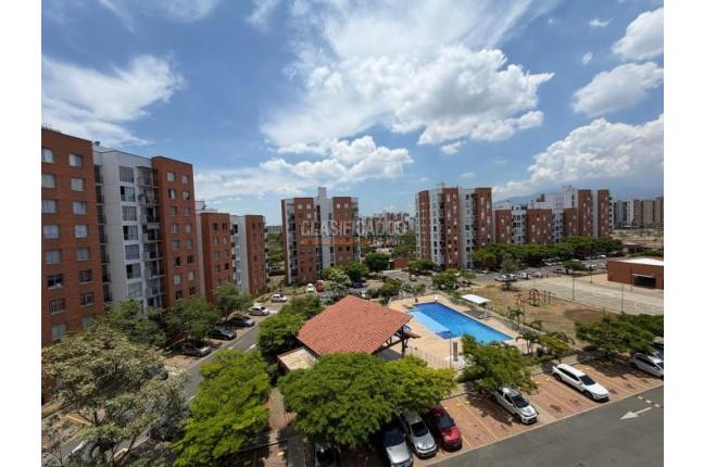 Apartamentos, Venta en Valle del Lili