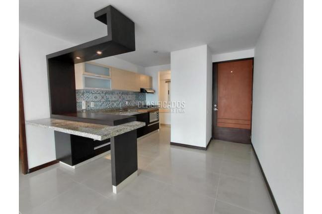 Apartamentos, Alquiler, Cristales - $3.000.000