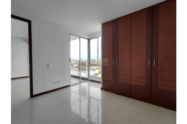 Apartamentos, Alquiler, Cristales - $3.000.000