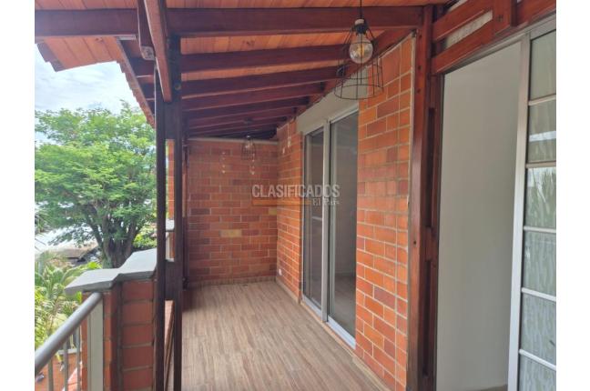 Casas, Venta en Ciudad Jardín