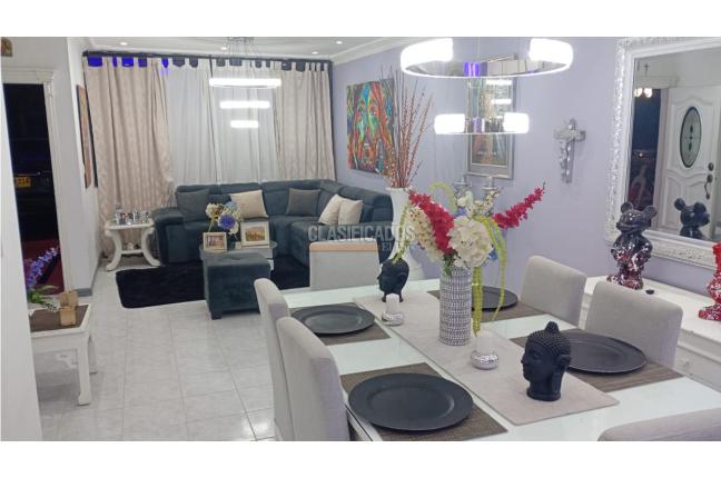 Casas, Venta en La Flora
