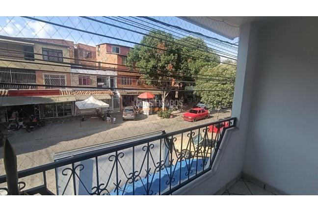 Casas, Alquiler, Giron - $1.300.000