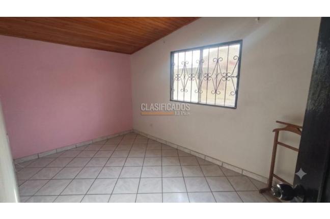Casas, Alquiler, Giron - $1.300.000