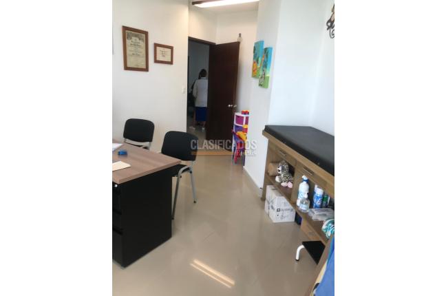 Oficinas y Consultorios, Venta en Camino Real