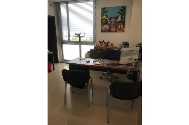 Oficinas y Consultorios, Venta en Camino Real