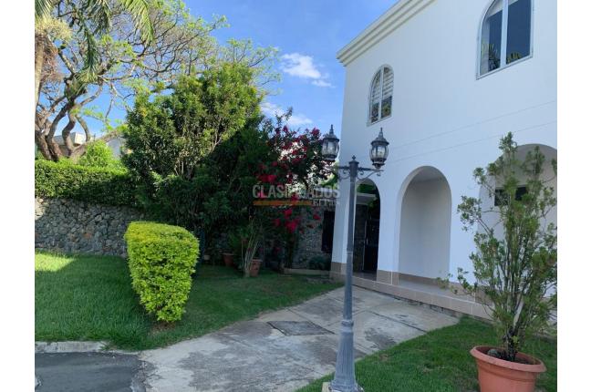 Casas, Venta en Pance