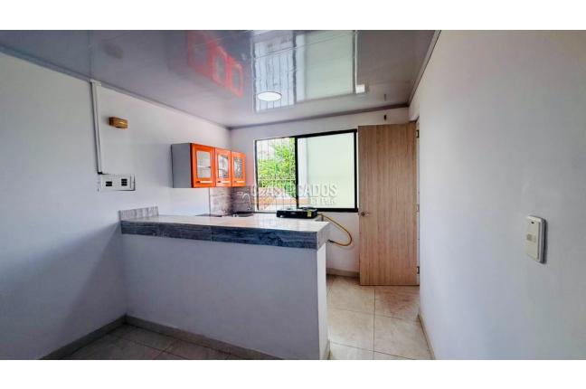 Oficinas y Consultorios, Alquiler, Capri - $1.200.000