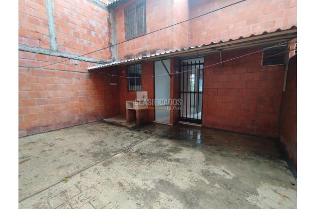 Casas, Alquiler, Candelaria - $750.000
