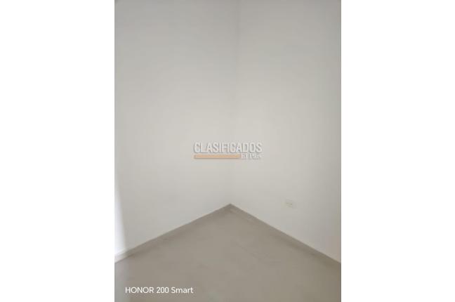 Apartaestudios, Alquiler, Yira Castro - $700.000