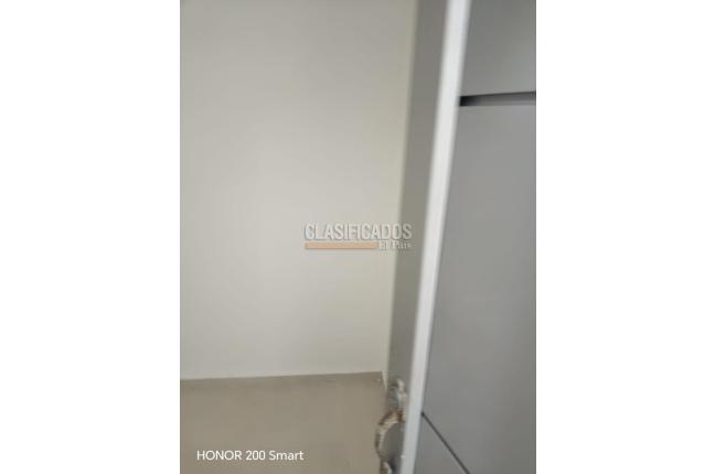 Apartaestudios, Alquiler, Yira Castro - $700.000