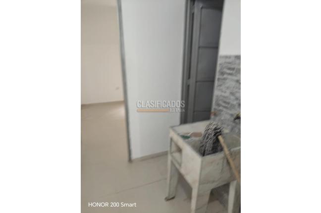 Apartaestudios, Alquiler, Yira Castro - $700.000