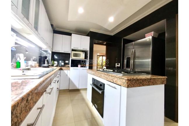 Apartamentos, Venta en Santa Teresita