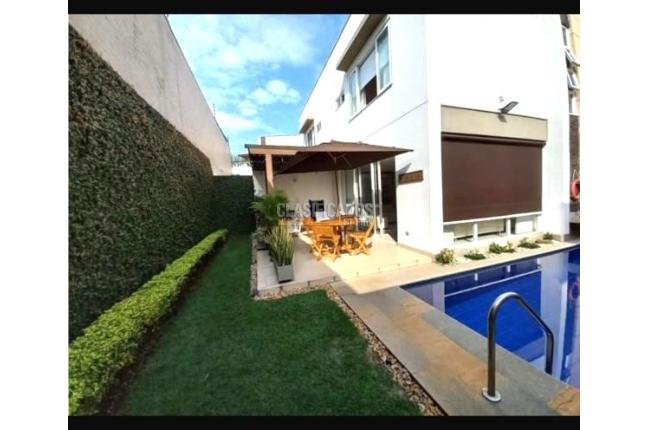 Casas, Alquiler en Ciudad Jardín
