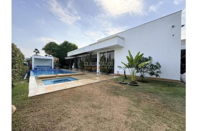 Casas, Alquiler en Ciudad Jardín