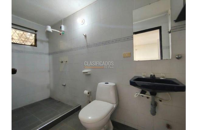 Casas, Alquiler, Cristales - $2.500.000