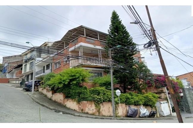 Casas, Venta, Miraflores - $650.000.000