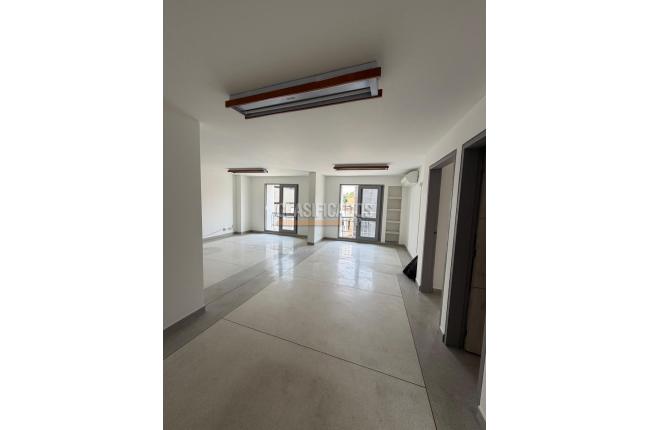 Oficinas y Consultorios, Alquiler, Granada - $2.500.000