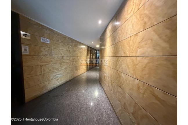 Oficinas y Consultorios, Venta en Bogotá