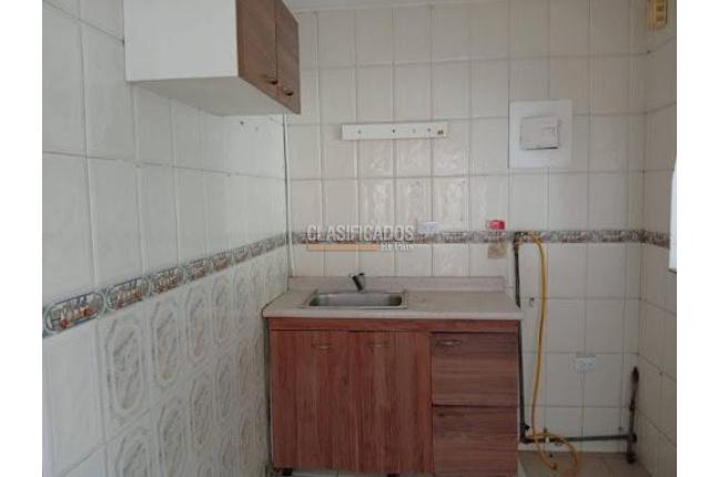 Apartamentos, Alquiler, Nueva Base - $700.000