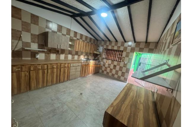 Casas, Alquiler, Vipasa - $3.500.000