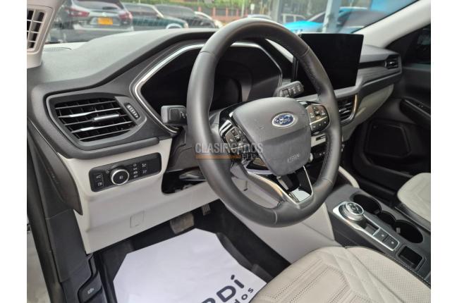 Ford Escape 2024 - $121.990.000