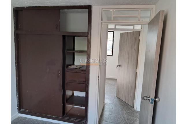 Apartamentos, Alquiler, Alcázares - $1.000.000