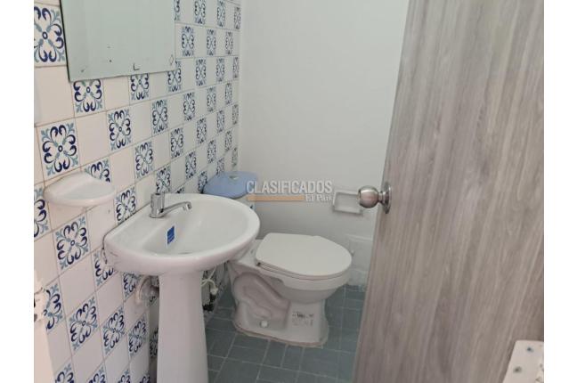 Apartamentos, Alquiler, Alcázares - $1.000.000