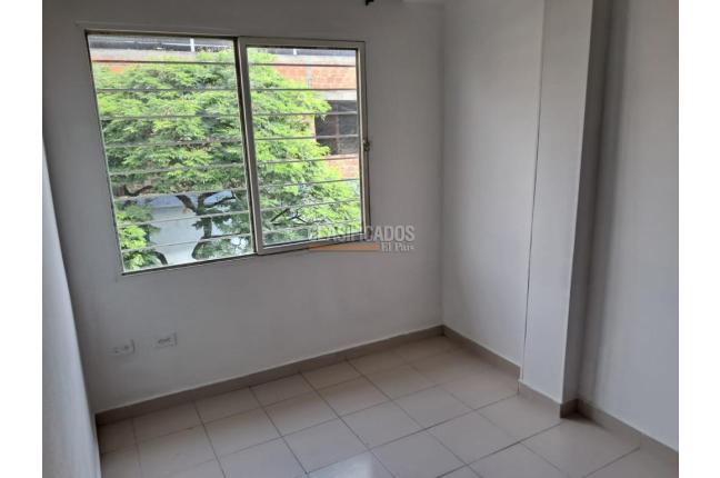 Apartamentos, Alquiler, Junín - $950.000