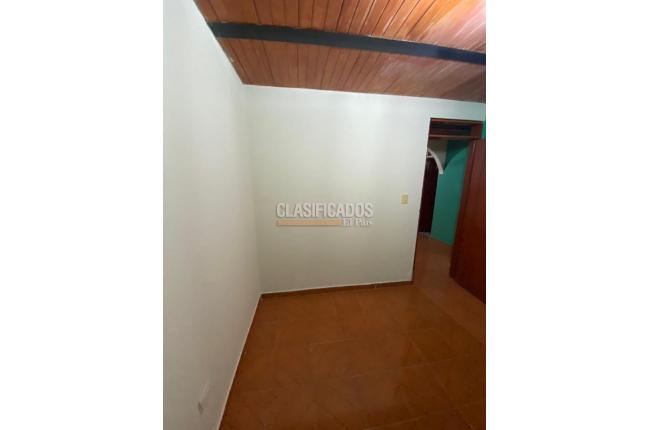 Apartamentos, Alquiler, Salomia - $800.000