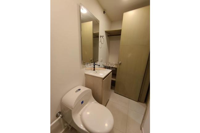 Apartaestudios, Alquiler, Miraflores - $830.000