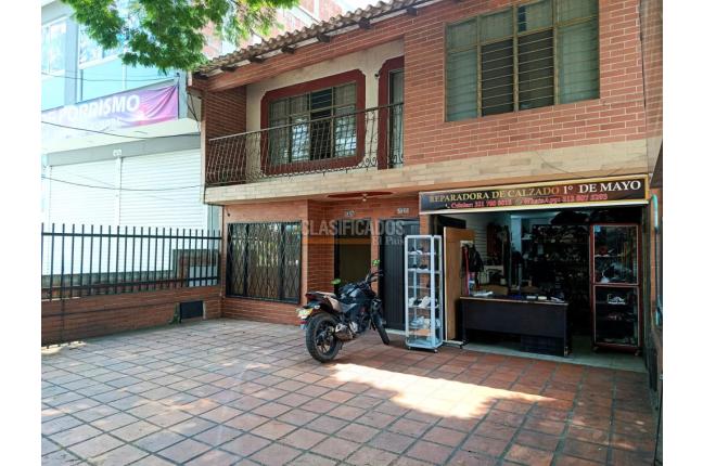 Casas, Alquiler, Primero de Mayo - $3.000.000