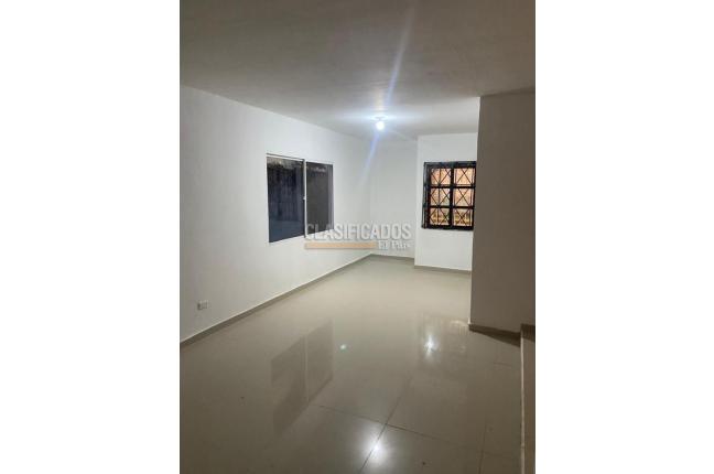 Casas, Alquiler, Santo Tomas - $1.800.000