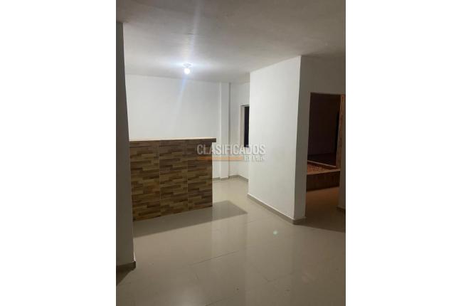 Casas, Alquiler, Santo Tomas - $1.800.000