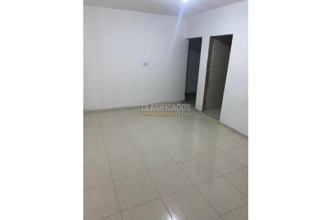 Casas, Alquiler, Santo Tomas - $1.800.000