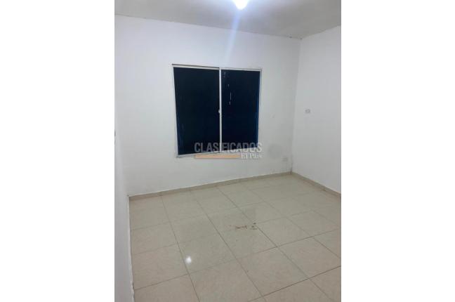 Casas, Alquiler, Santo Tomas - $1.800.000