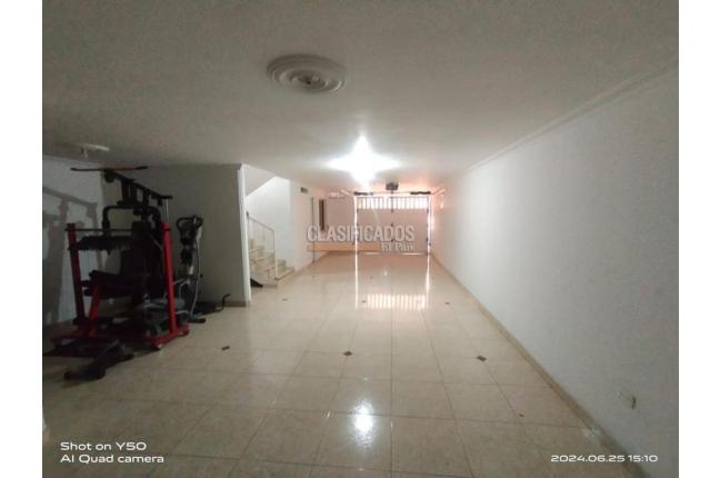 Casas, Alquiler en Caney